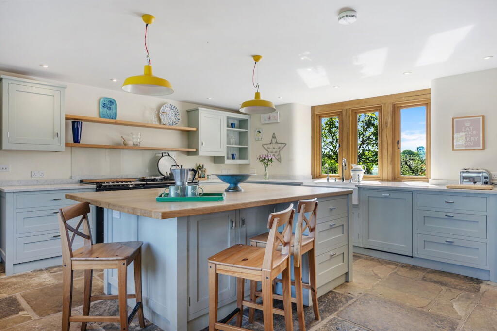 Beckside Farm, Beckwithshaw, Harrogate, HG3 photo 2
