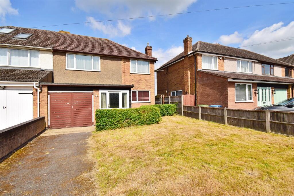 3-bed semi-detached on Chapel Street, Long Lawford, Rugby, £250,000