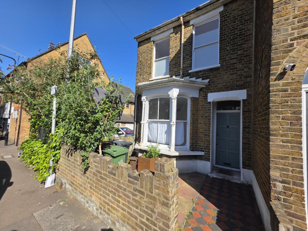 Main image of property: Milton Road, London, E17