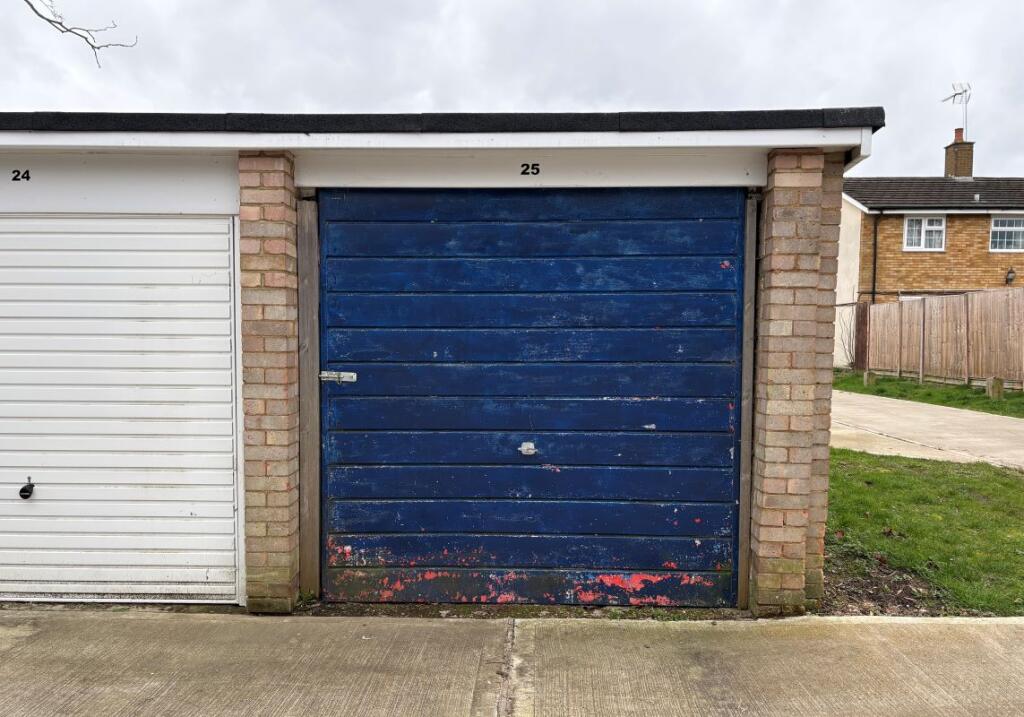Main image of property: Garage at 25 Bandley Rise, Stevenage, Hertfordshire, SG2 9LS