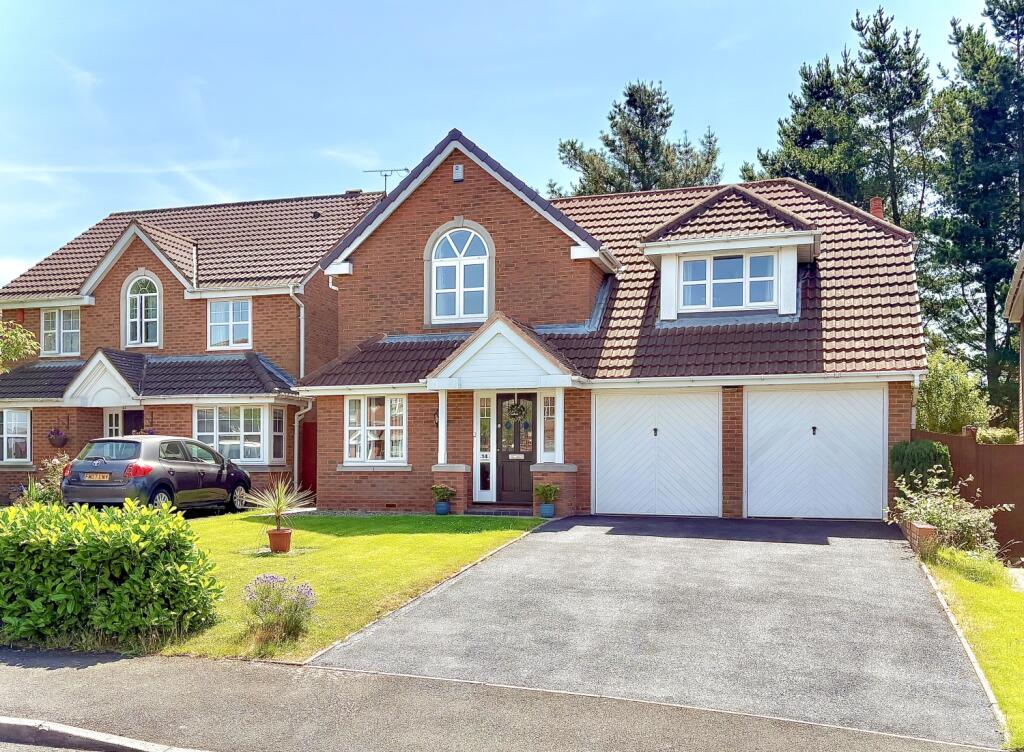 4-bed detached on Snowshill Gardens, Dudley, DY1 3LU, £529,950