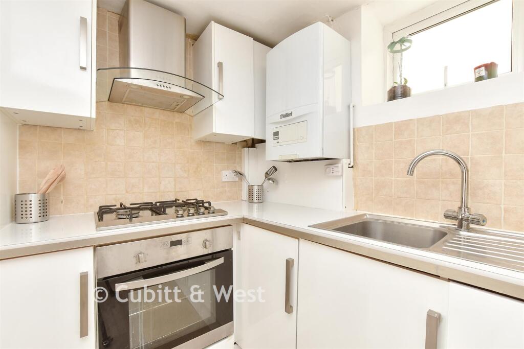 Apartment in London - View 4
