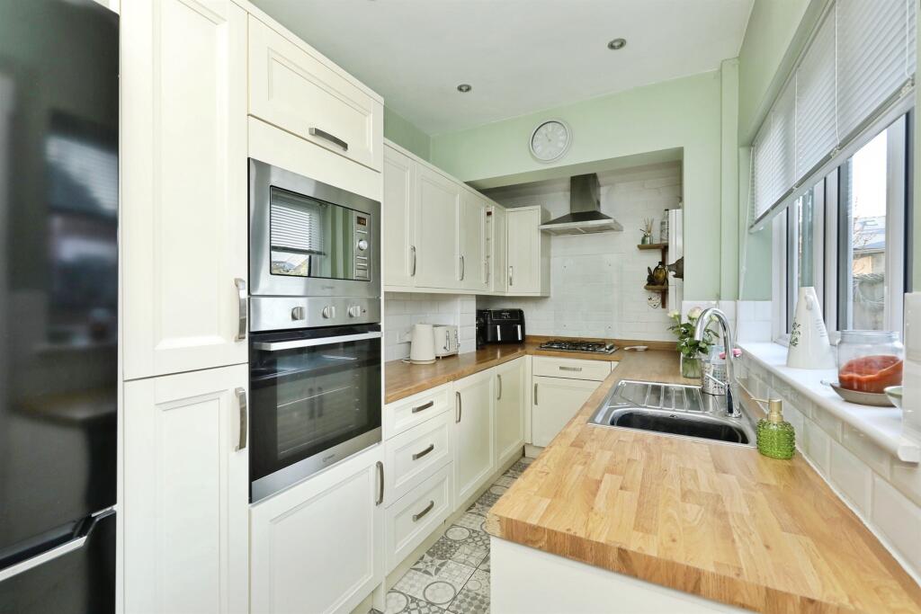 Harrington Street, Worksop photo 3