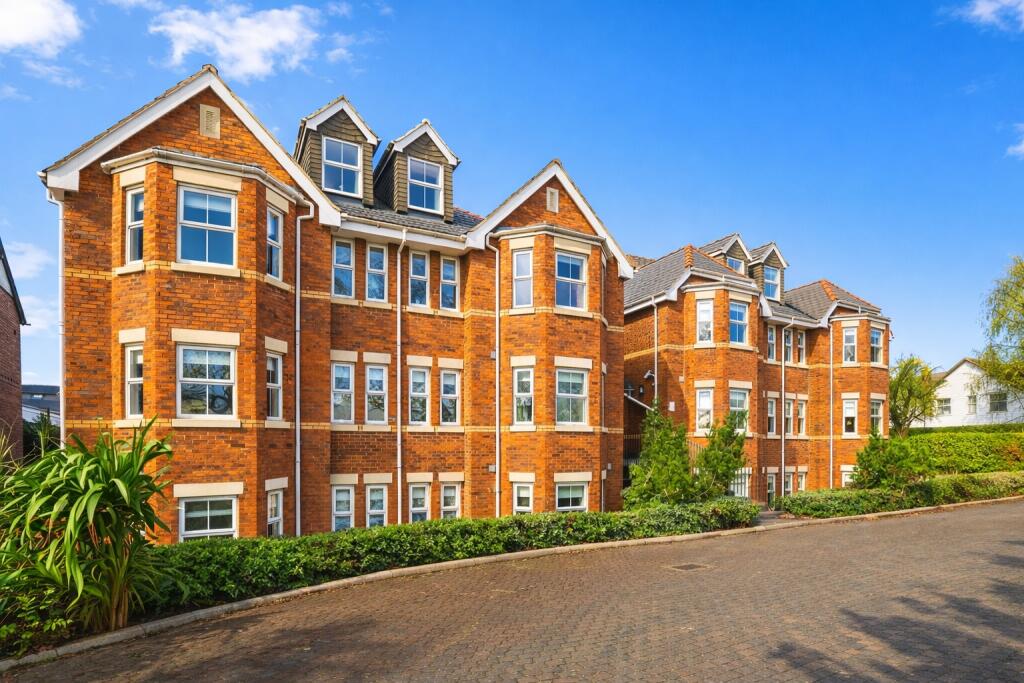 Main image of property: Hoole Road, Chester, Cheshire, CH2