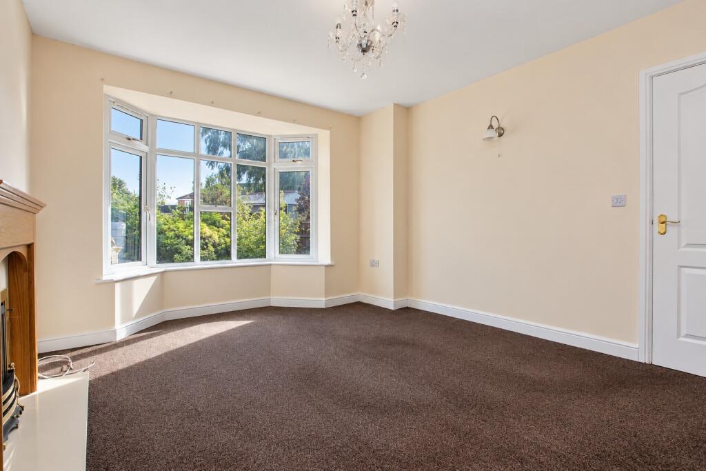 House in Lincoln - View 4