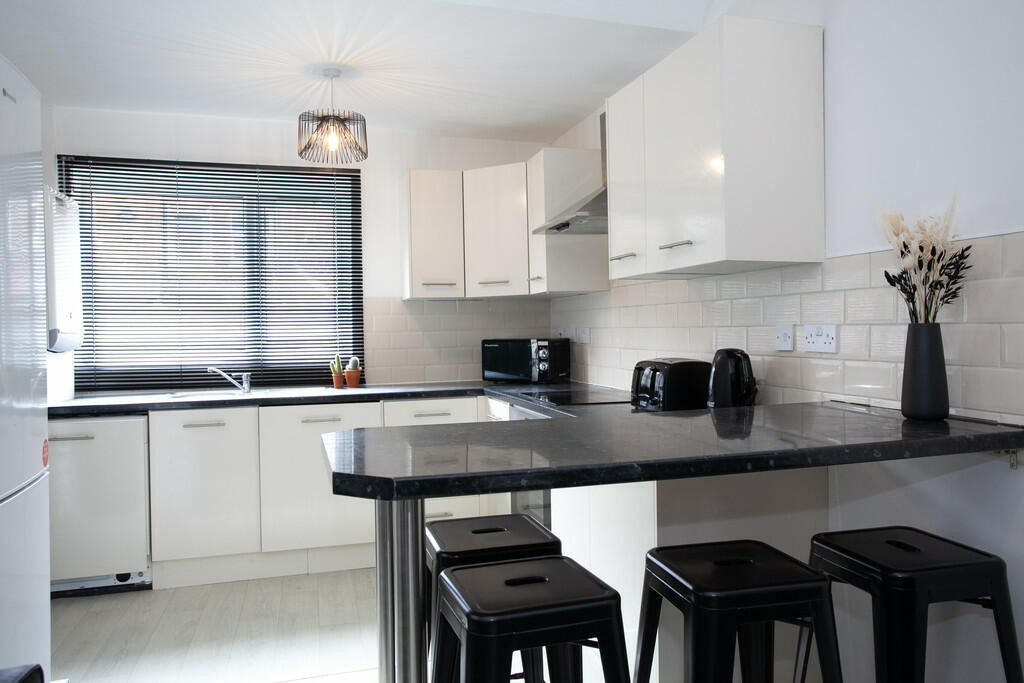 House in Manchester, Greater Manchester - View 5