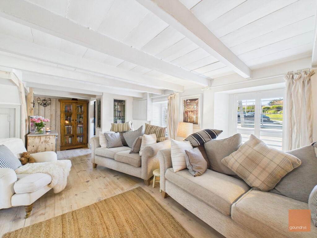 House in Newquay, Cornwall - More
