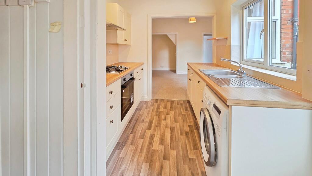 House in Nottingham - View 5