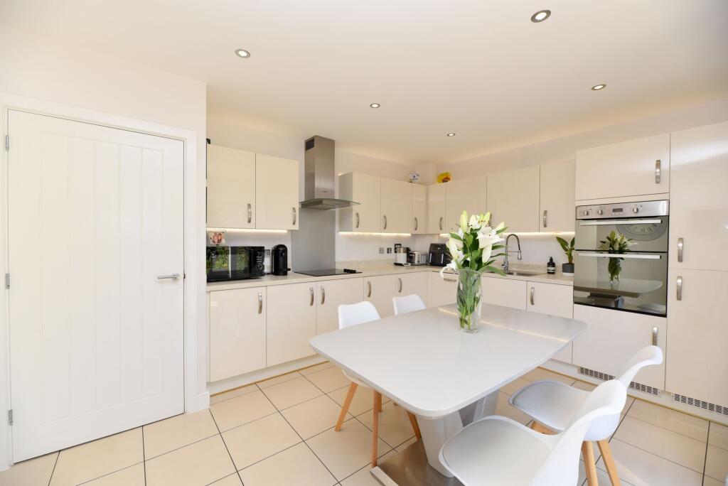 House in Stevenage - View 2