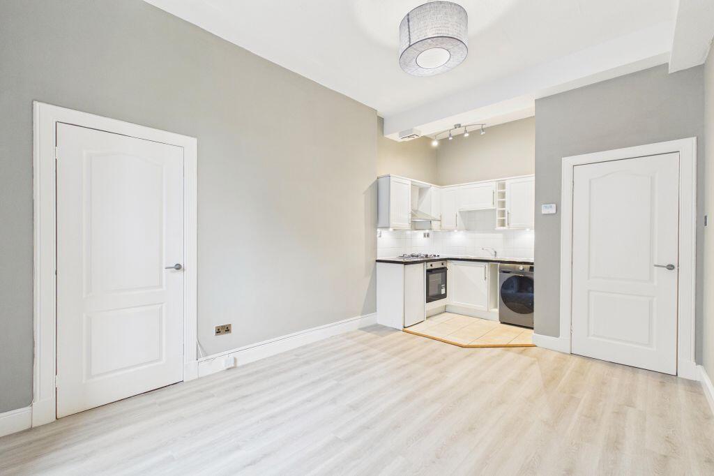 Apartment in Edinburgh - View 4