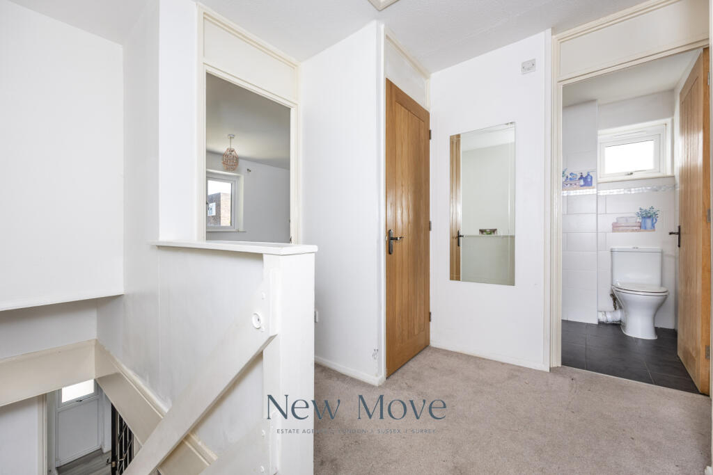 Lancaster Close | Crawley | RH10 | New Move Estate Agents - More