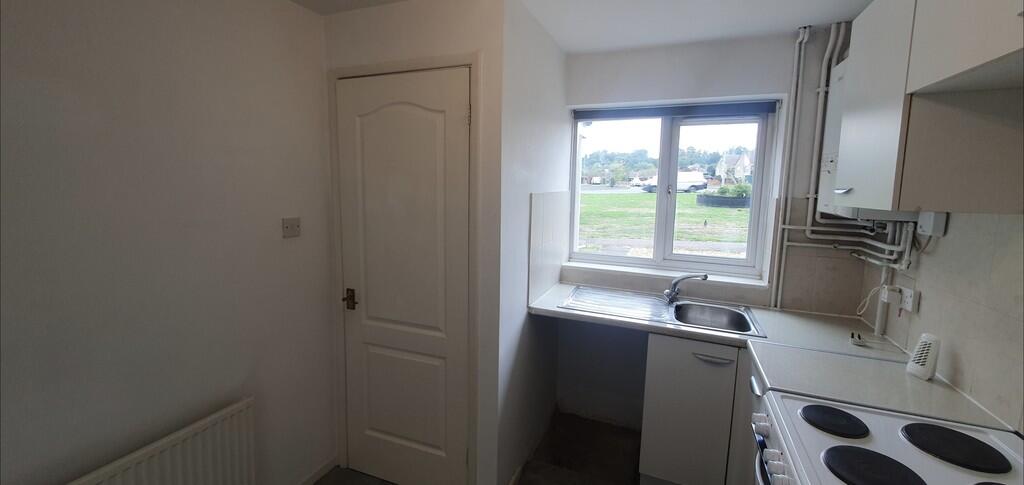 House in South Kesteven, Grantham - More
