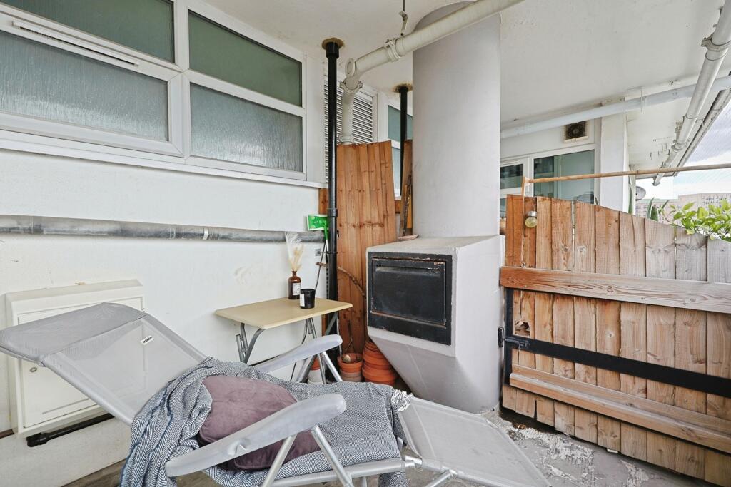 Apartment in London - View 4