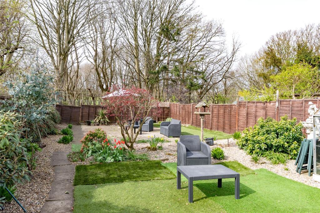 House in Leeds, Scotland - View 5