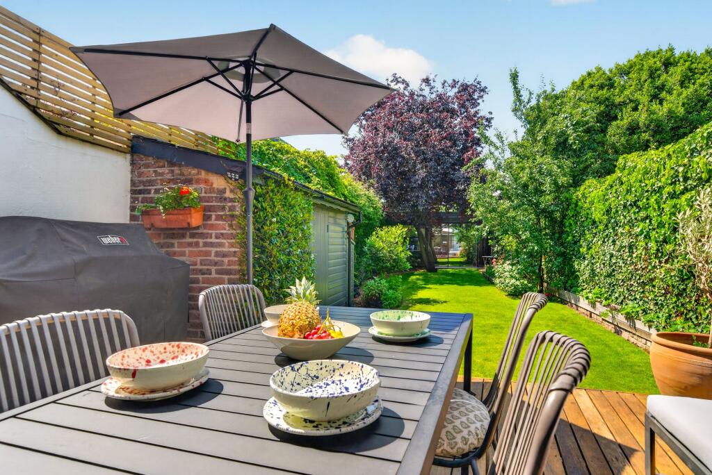 House in London - View 2