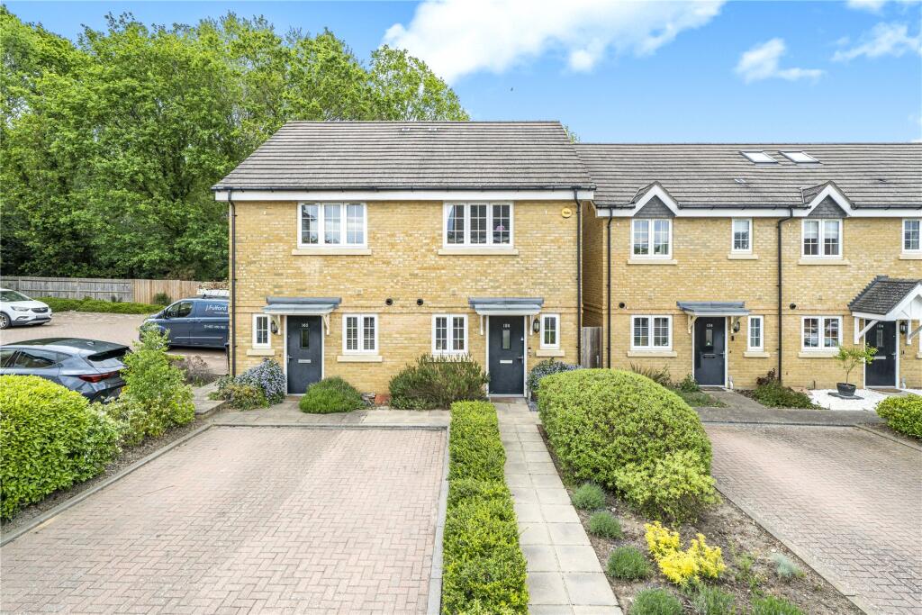 Main image of property: Brookwood Farm Drive, Knaphill, Woking, Surrey, GU21