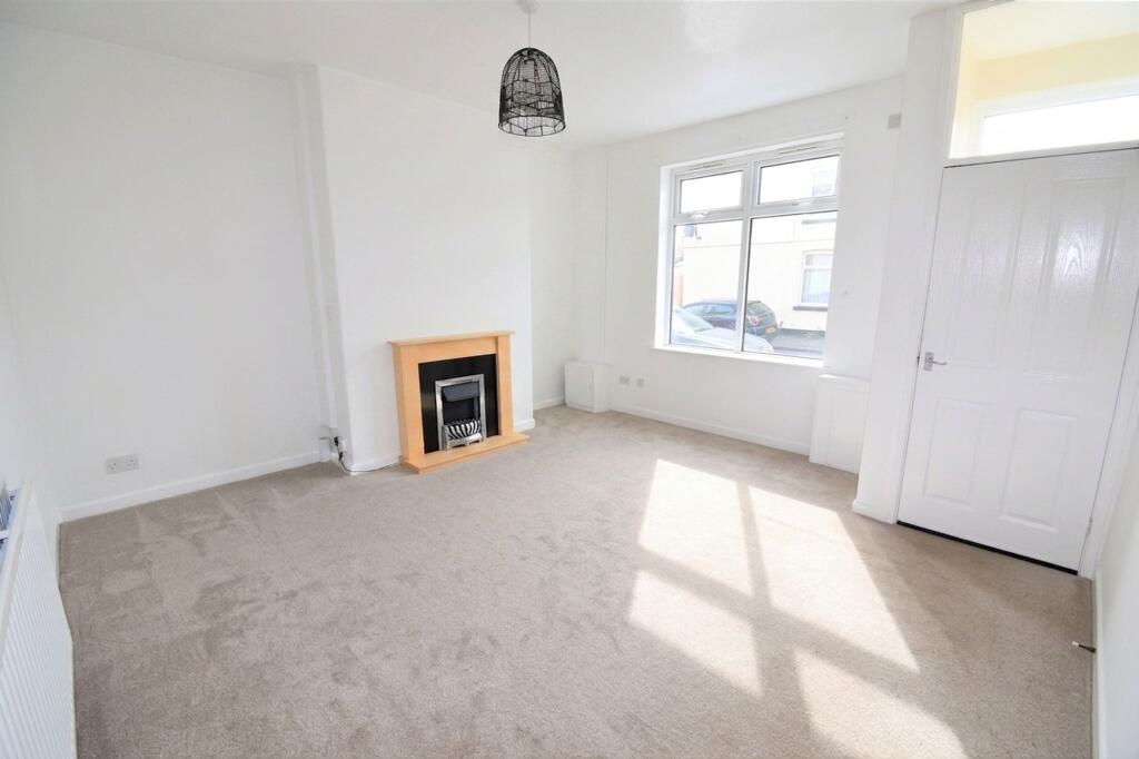 House in Manchester, Tyldesley - View 2