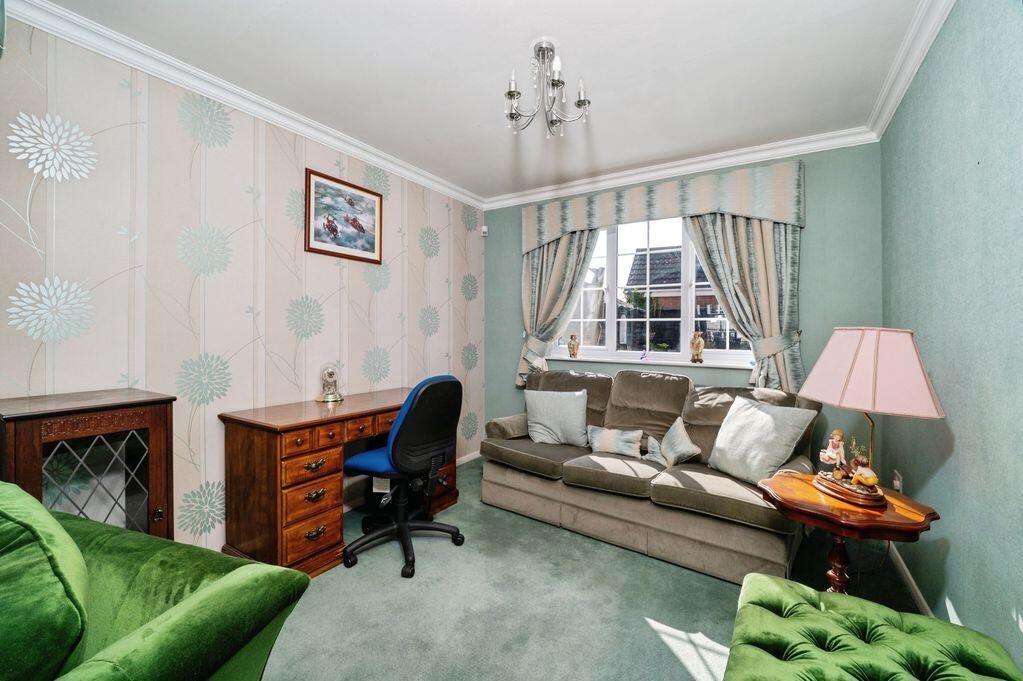House in Doncaster - View 4