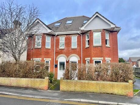 Apartment in Bournemouth - View 2