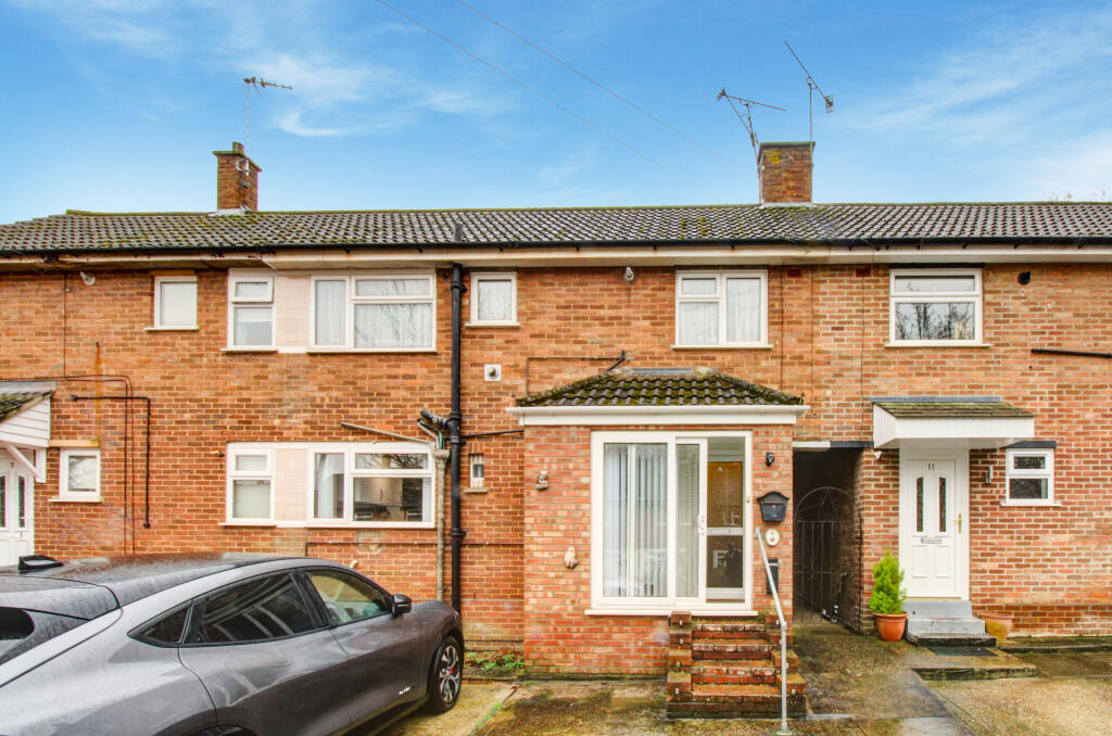 3-bed terraced on Birkfield Close, Ipswich, IP2, £230,000
