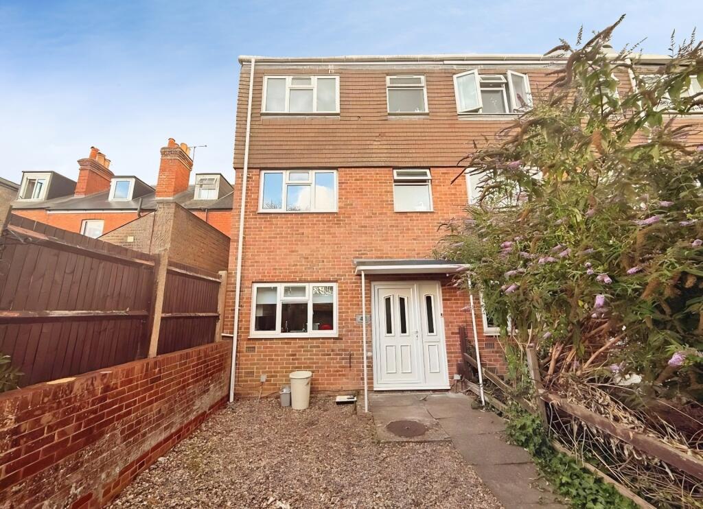 Main image of property: Spring Terrace, Reading, Berkshire, RG2