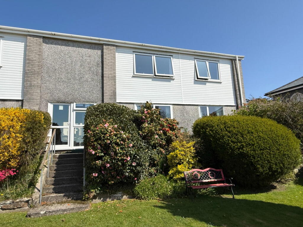 2-bed flat on Falmouth, £197,000