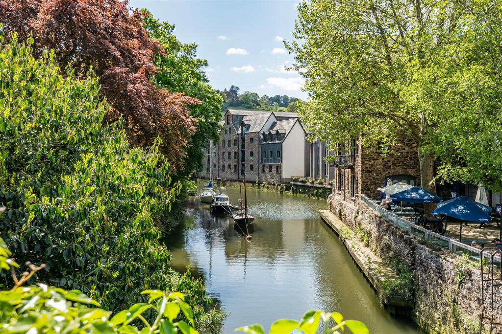 Main image of property: The Plains, Totnes