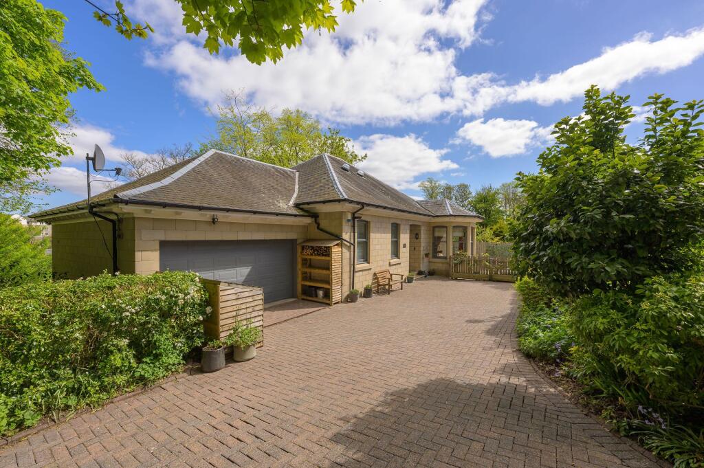 Main image of property: 10A Arnothill, Falkirk, FK1 5RZ