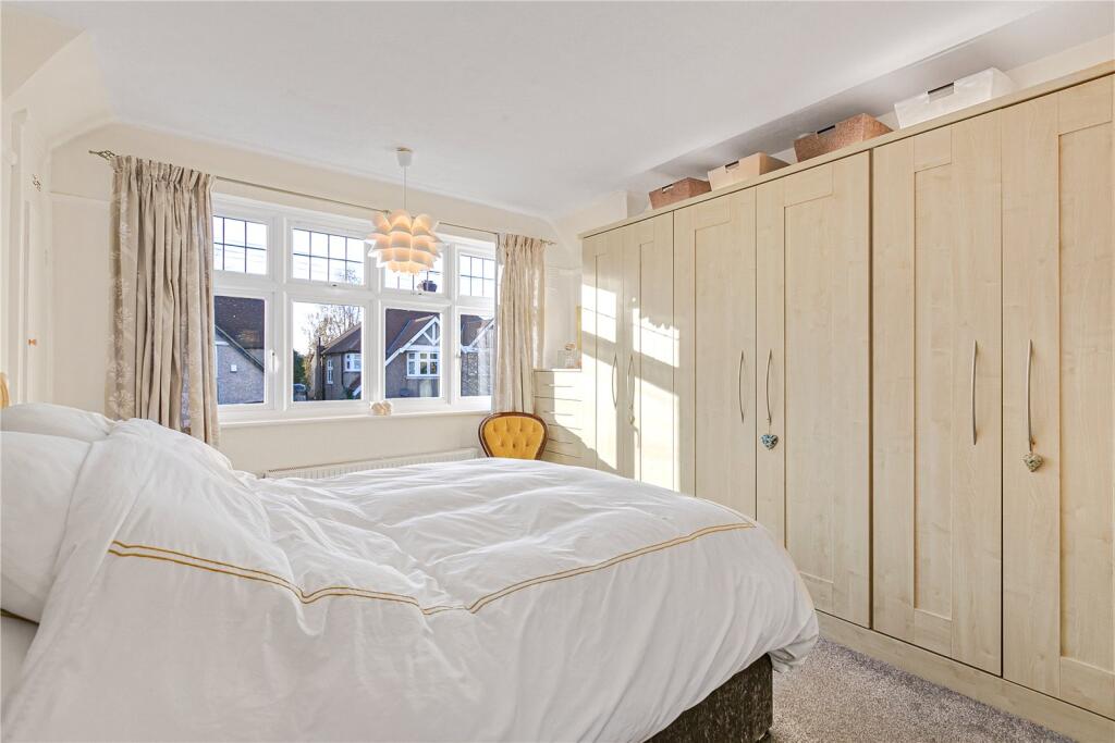 Rydal Gardens, Whitton, Hounslow, TW3 photo 4
