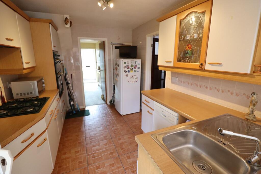 House in Rochford, Rayleigh - View 5