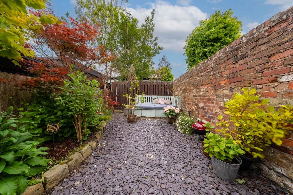 House in Chester, Hoole, City of Chester - View 3