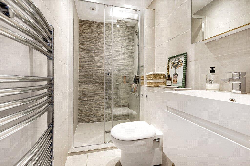 Apartment in London - View 4