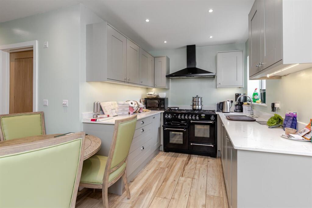 Marford Road, Wheathampstead, St. Albans photo 5