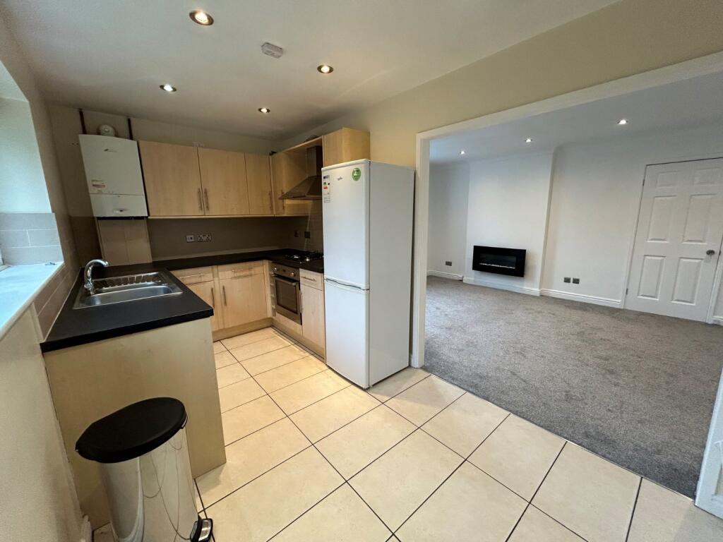 Apartment in Leeds, Collingham - View 4
