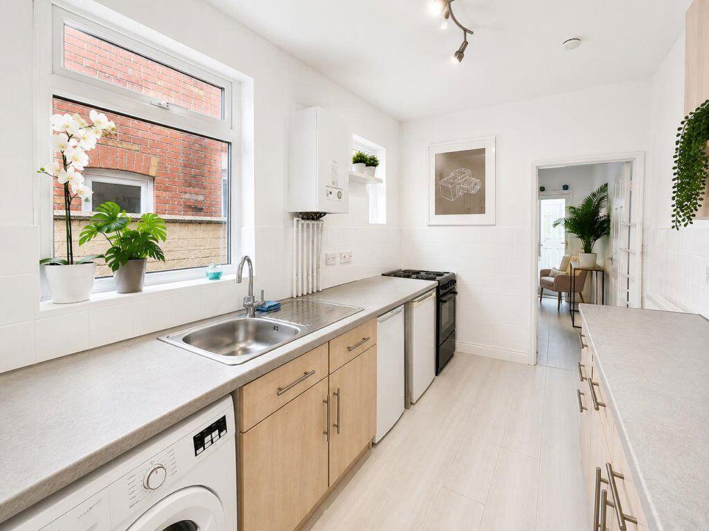 House in Leicester, Clarendon Park - View 3