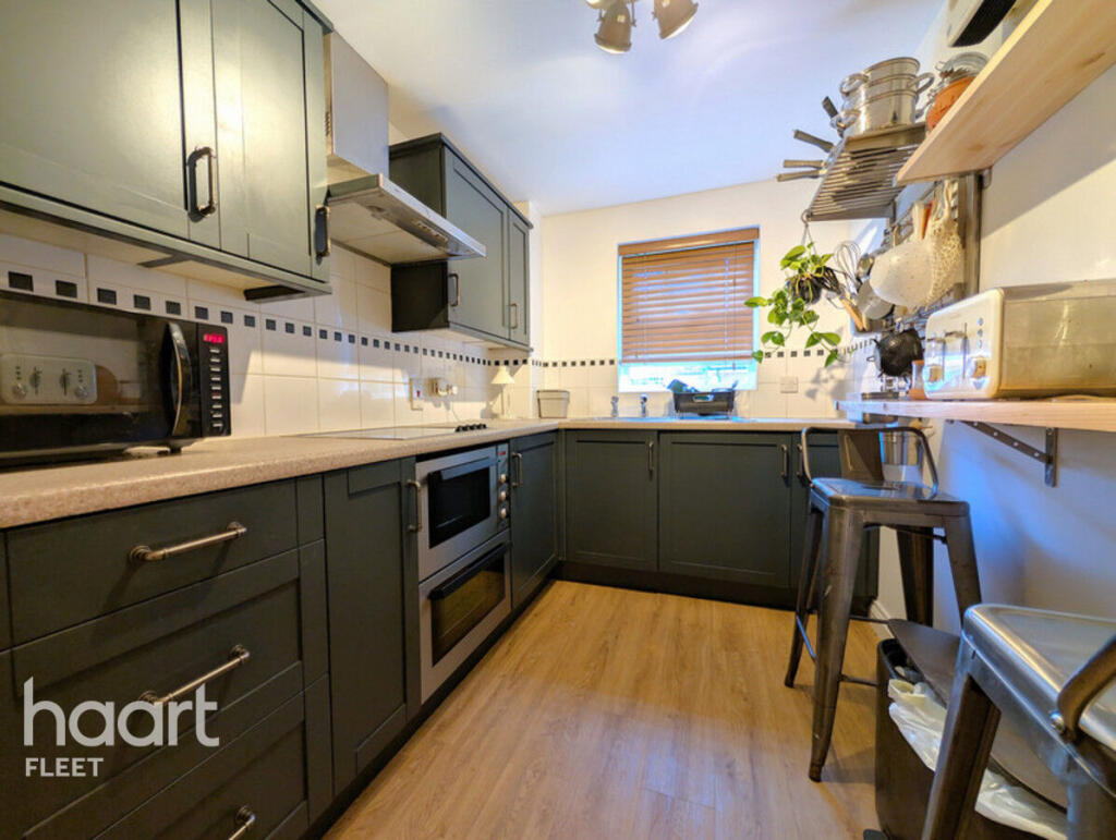 Main image of property: Worcester Court, Fleet