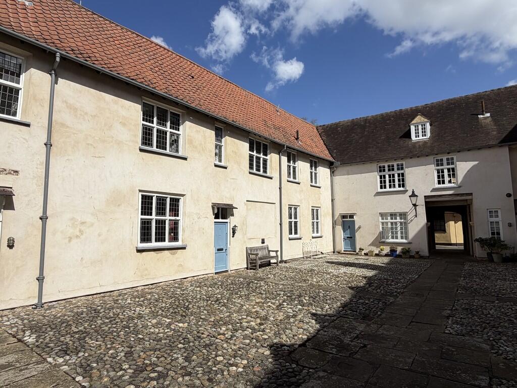 Main image of property: Hampton Court, Nelson Street