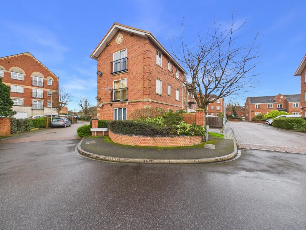 Main image of property: Galleon Court, Hull, HU9 1QF
