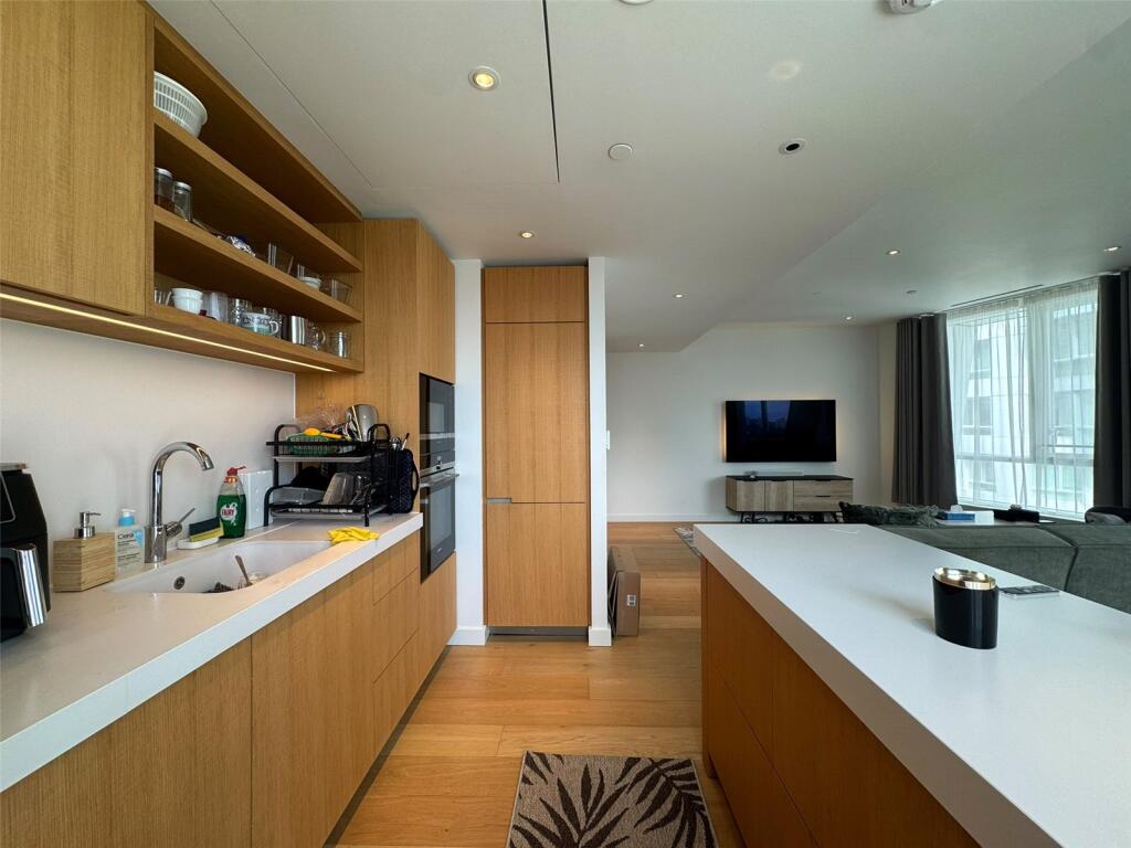 Apartment in London - More