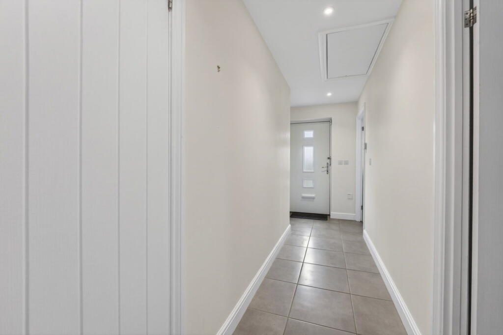 Pheasant Drive, Walgrave, NN6 photo 4