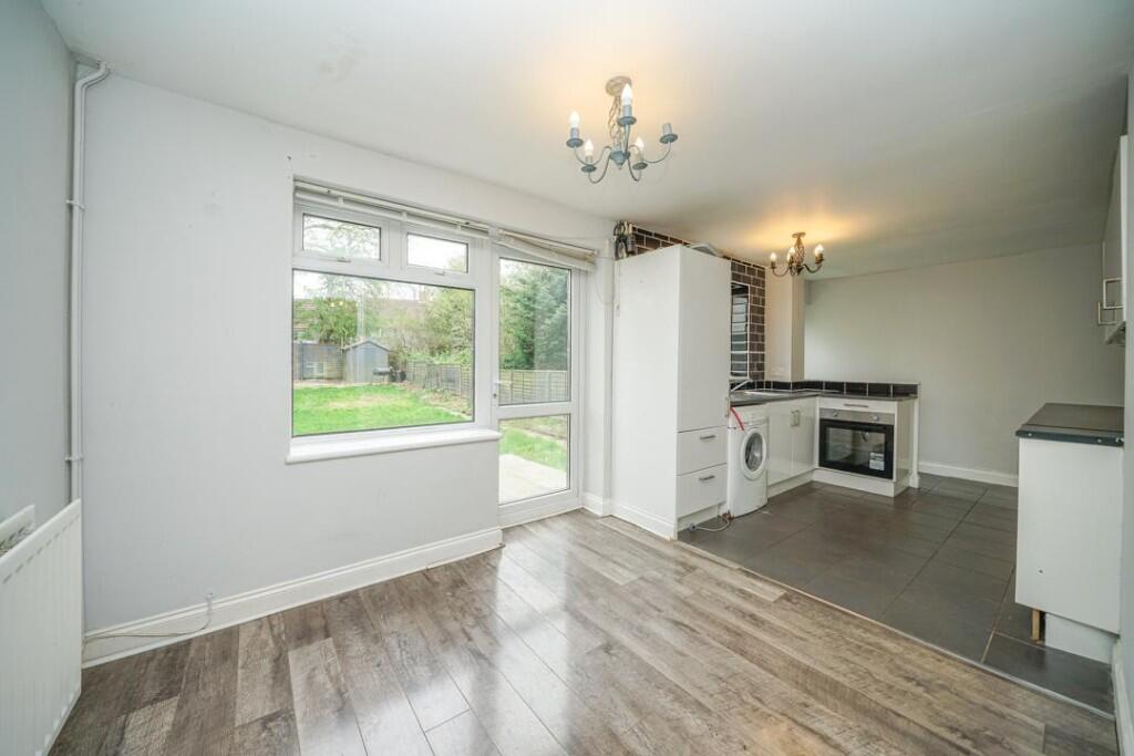House in Dacorum, Hertfordshire - View 3