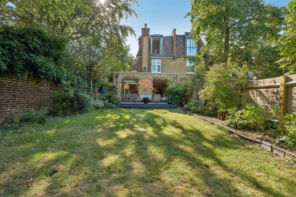 House in London - More