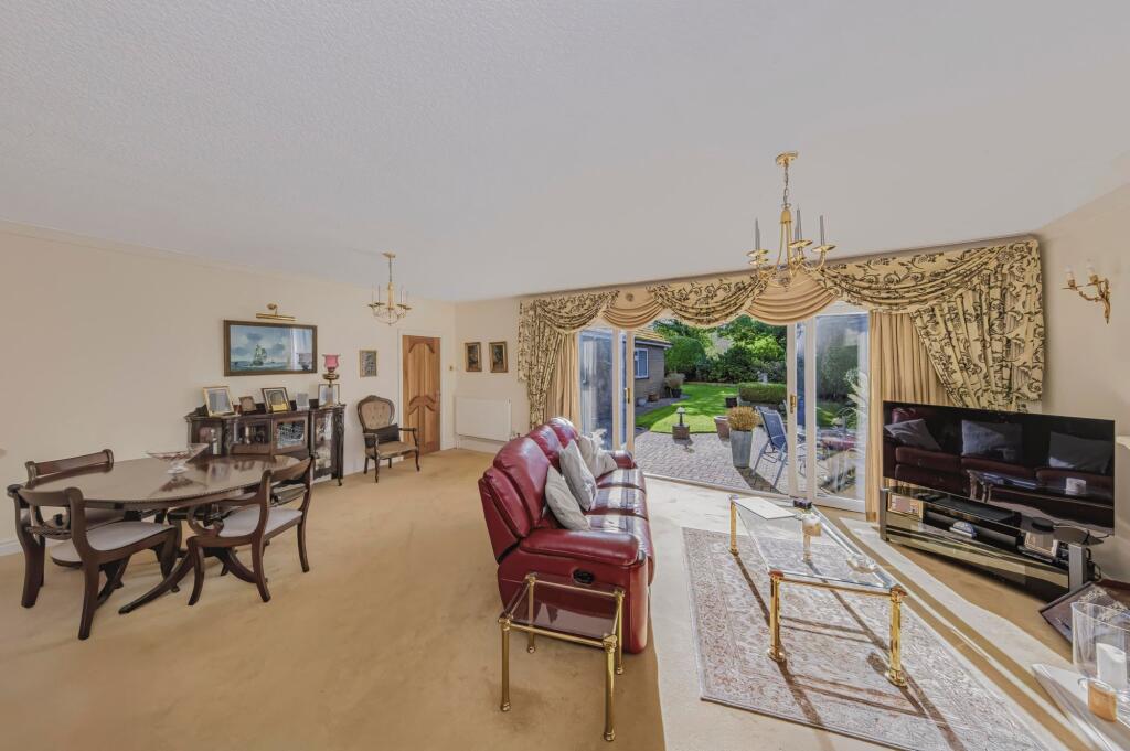 House in Stoke-on-Trent - View 4
