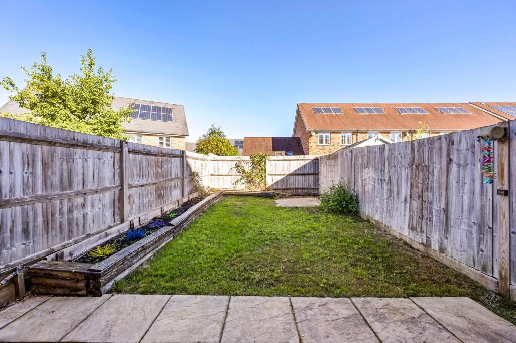 House in Horsham, Andrew's Hill, Billingshurst - View 4