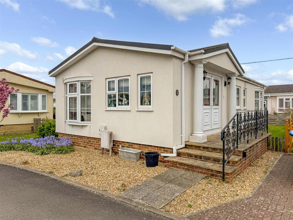 Main image of property: Thornlea Park, Littlehampton