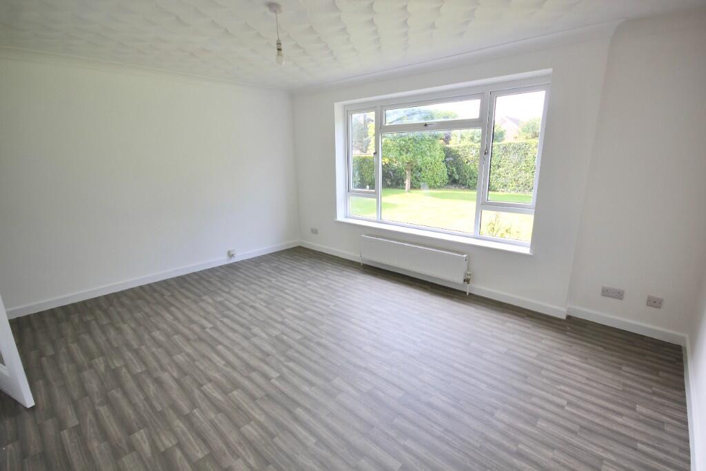 Aspen Place, New Milton, Hampshire, BH25 photo 4