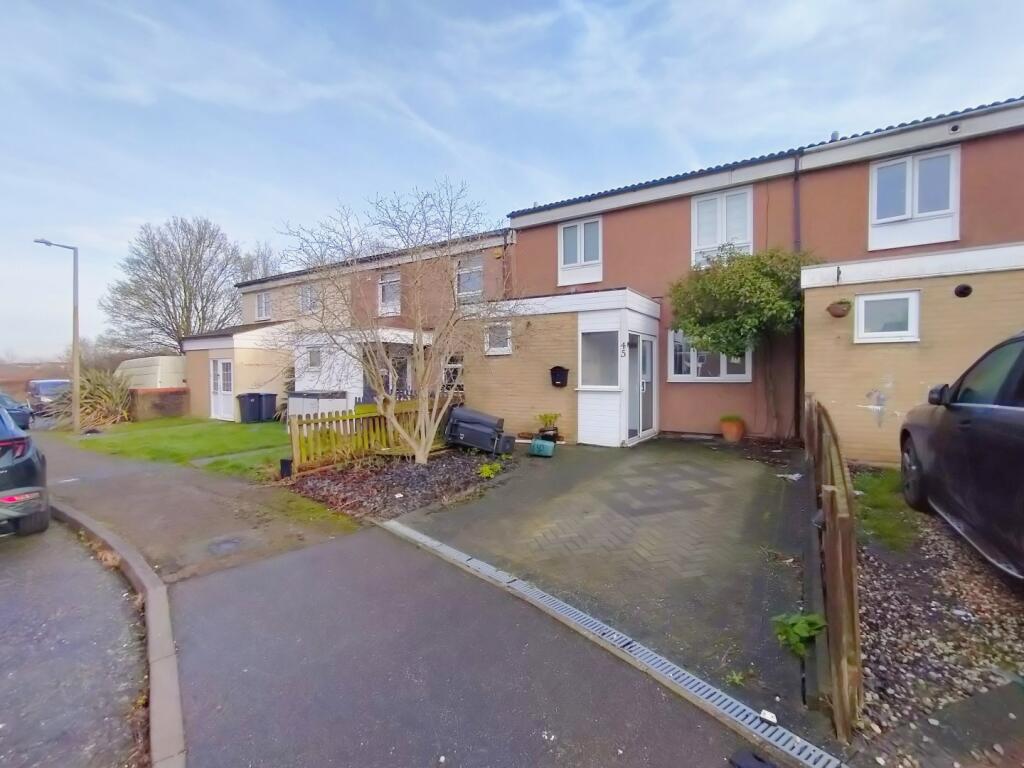Main image of property: Mallows Green, Harlow, CM19