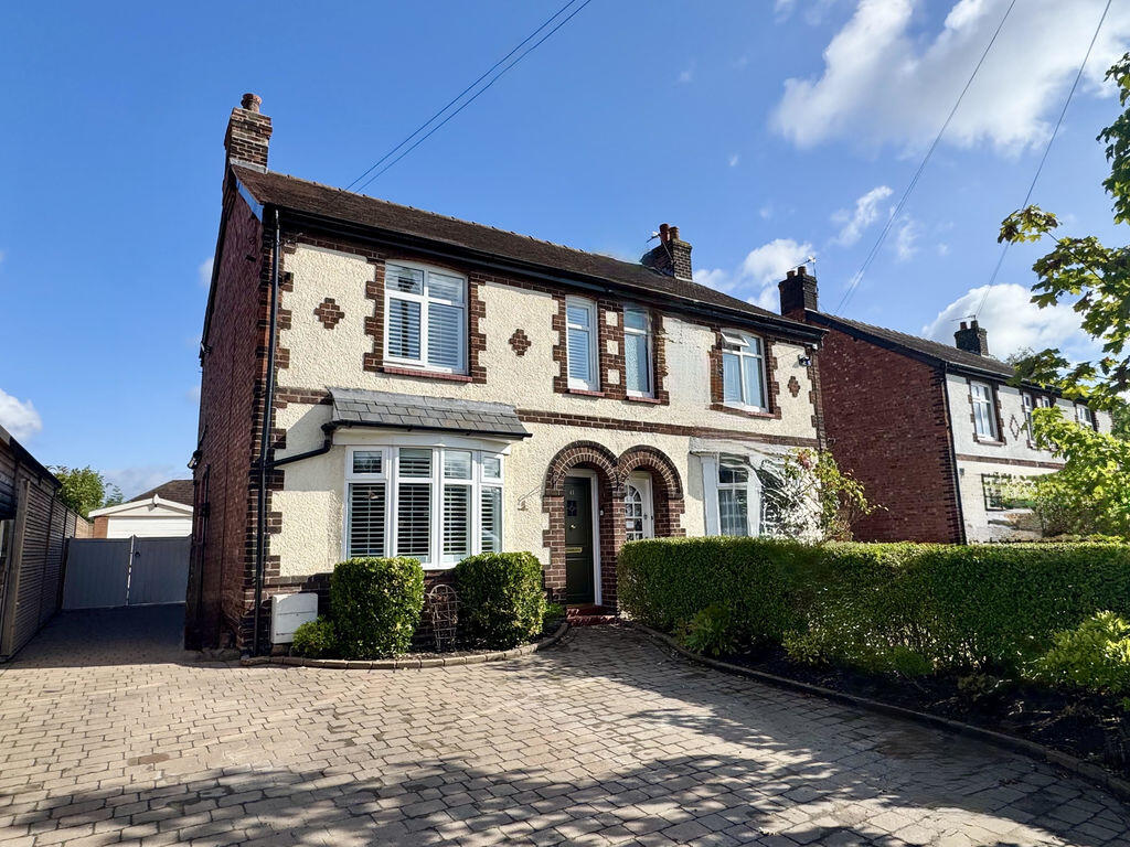 Main image of property: Macclesfield Road, Holmes Chapel.