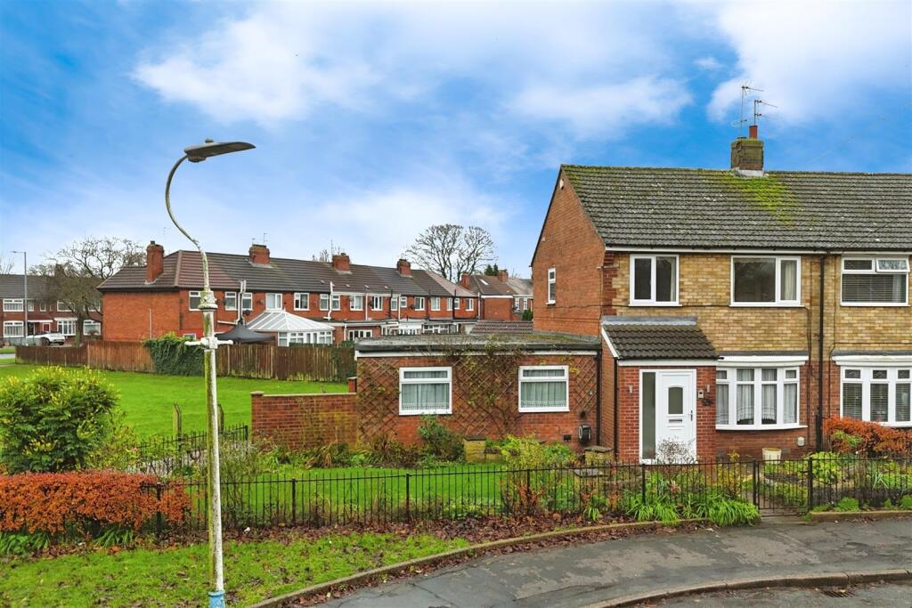 Main image of property: Wymersley Road, Hull
