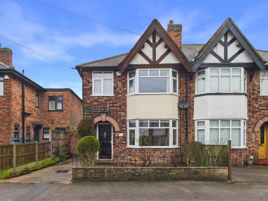 3-bed semi-detached on Roseleigh Avenue, Mapperley, Nottingham, £325,000